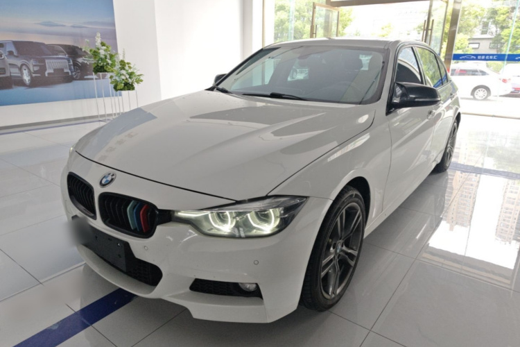 BMW 3 Series 2018 #2 BMW 3 Series 2018 car image #2