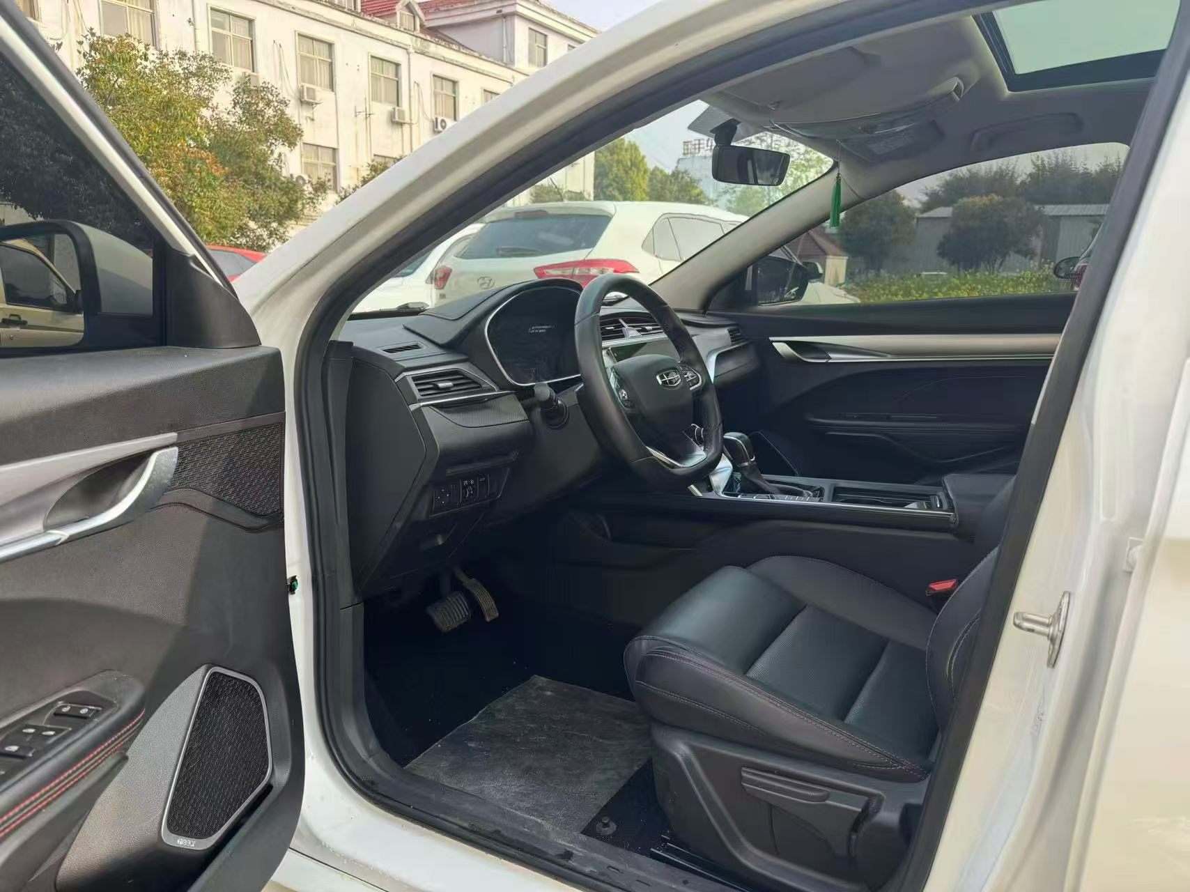 GEELY Binray 2022 изображение автомобиля #4