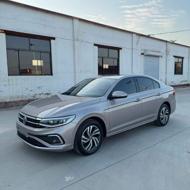 2023 immagine di auto 