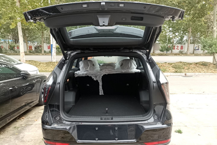 GEELY Boyue L 2026 #21 GEELY Boyue L 2026 immagine di auto #21