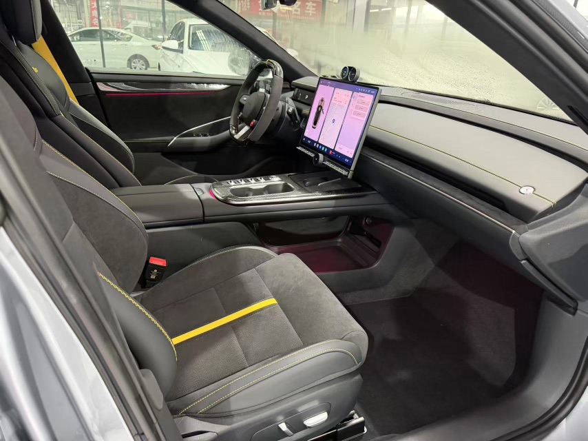 MI SU7 Ultra 2025 car image #7
