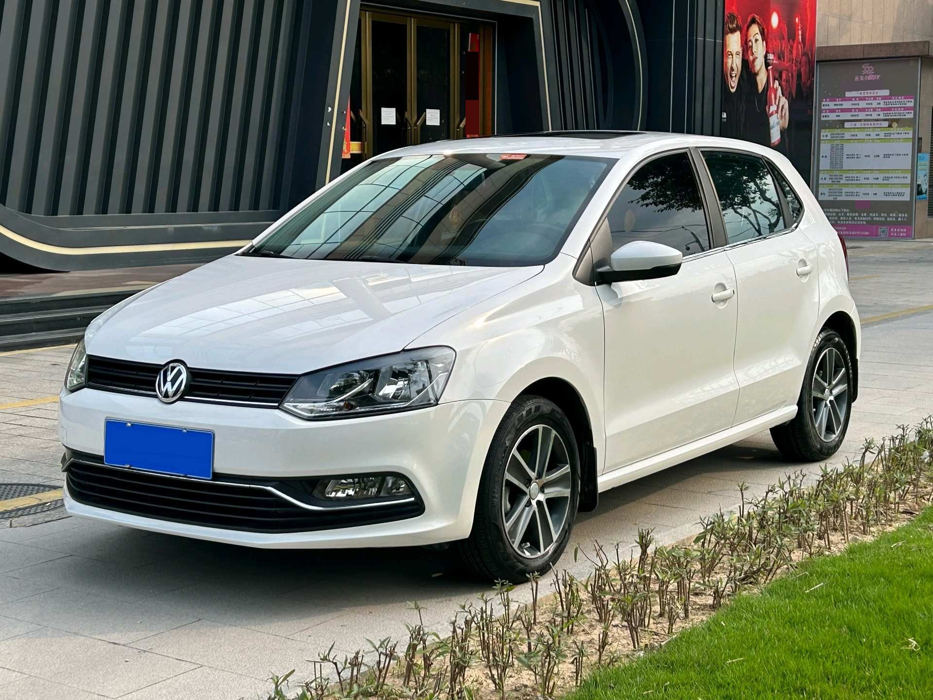 Volkswagen Polo 2017 Volkswagen Polo 2017 car image