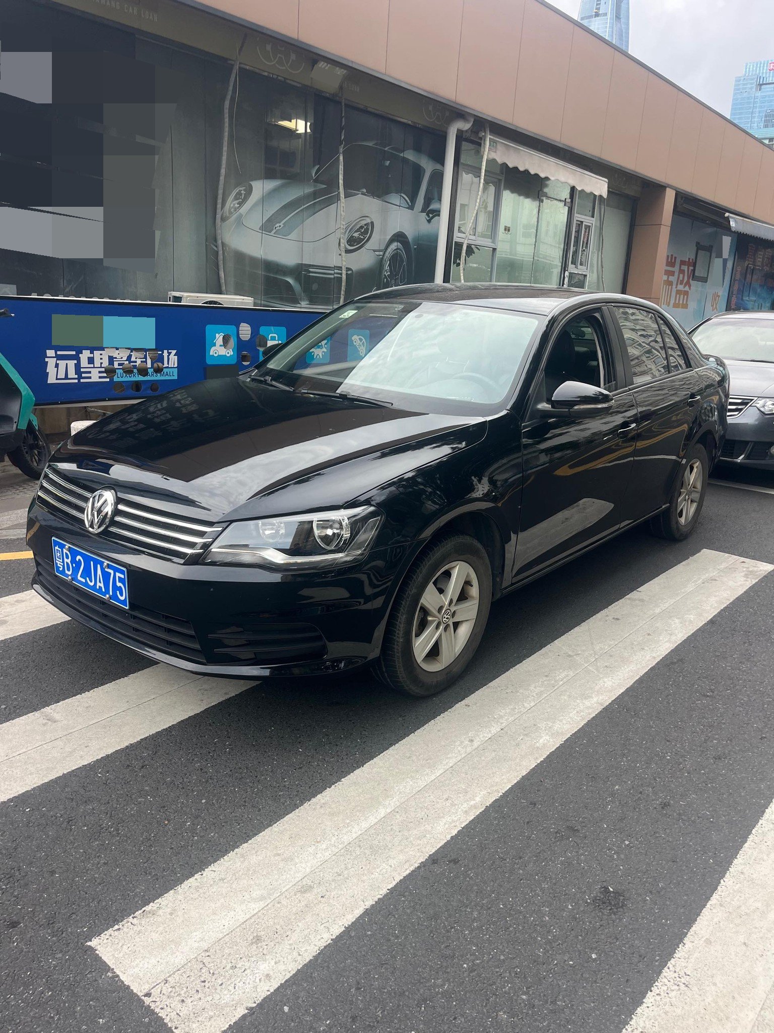 Volkswagen Bora 2013 car image 
