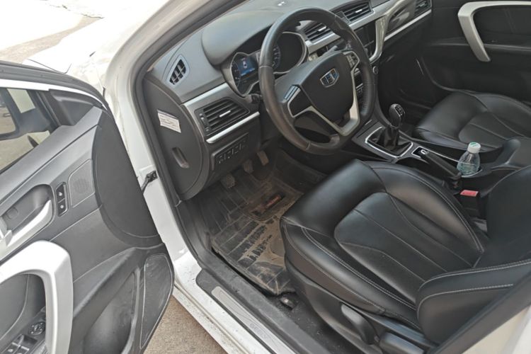 GEELY Emgrand 2018 car image #16