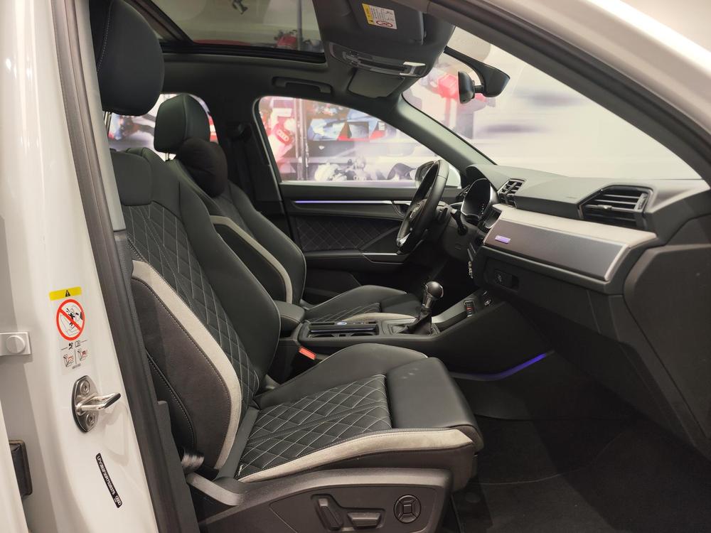Audi Q3 2025 изображение автомобиля #10