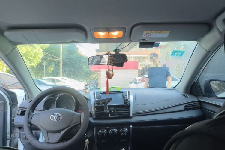 Toyota Vios 2016 صورة سيارة #20