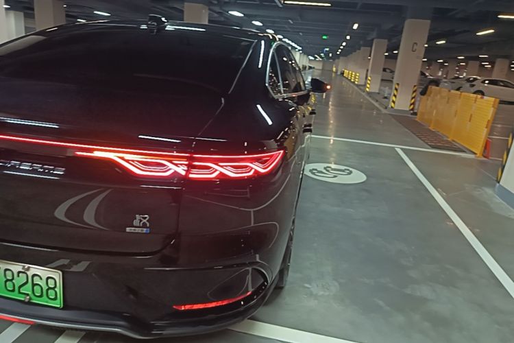 BYD Han 2025 #8 BYD Han 2025 car image #8