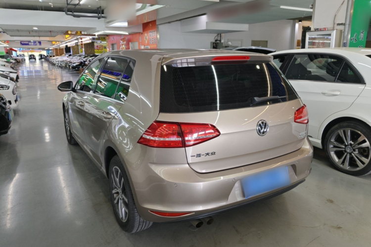 Volkswagen Golf 2016 car image #5