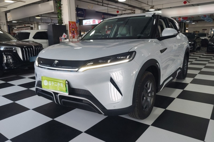 BYD YuanUP 2024 #2 BYD YuanUP 2024 car image #2