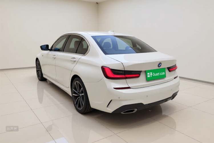 BMW 3 Series 2021 car image #5