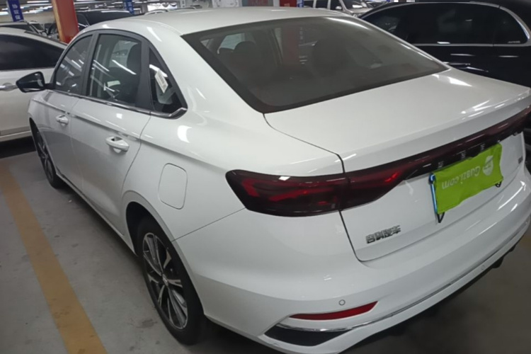 GEELY Emgrand 2025 #5 GEELY Emgrand 2025 car image #5