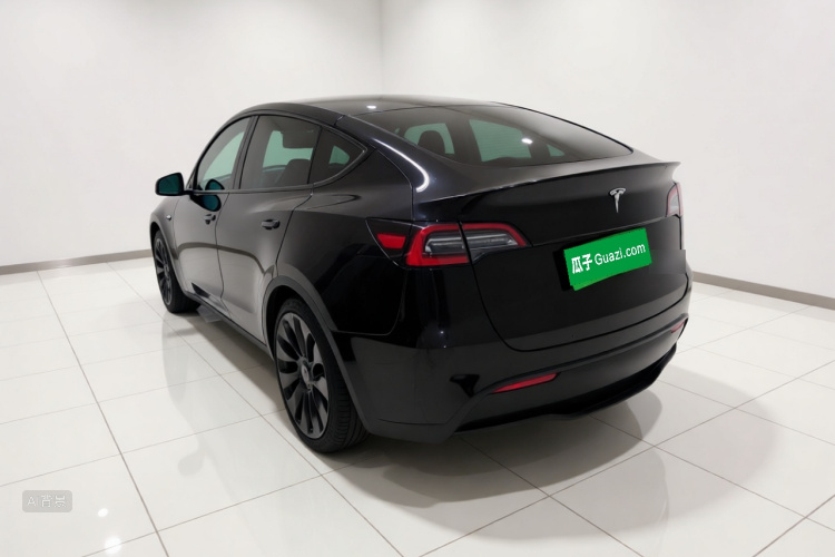 Tesla Model Y 2022 #5 Tesla Model Y 2022 car image #5