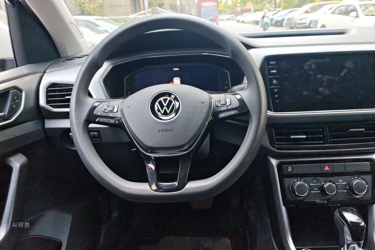 Volkswagen T-Cross 2023 #12 Volkswagen T-Cross 2023 car image #12