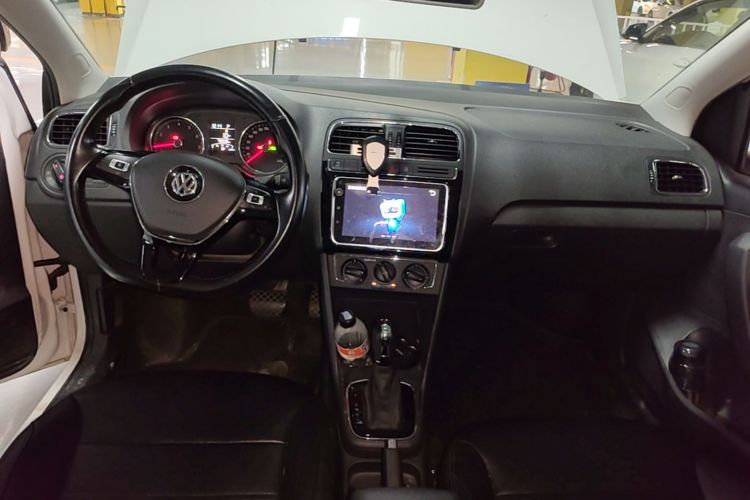 Volkswagen Polo 2018 #10 Volkswagen Polo 2018 car image #10
