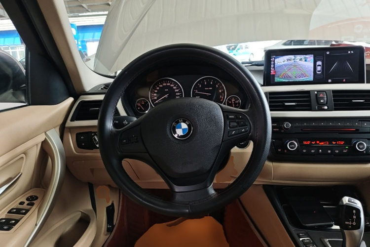 BMW 3 Series 2016 car image #11
