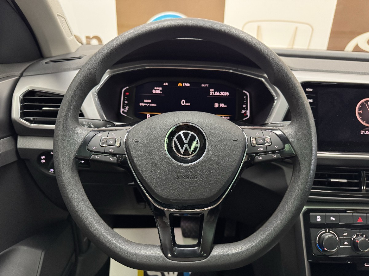 Volkswagen T-Cross 2023 #12 Volkswagen T-Cross 2023 car image #12