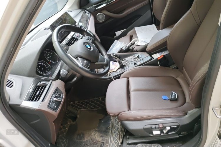 BMW X1 2022 immagine di auto #17