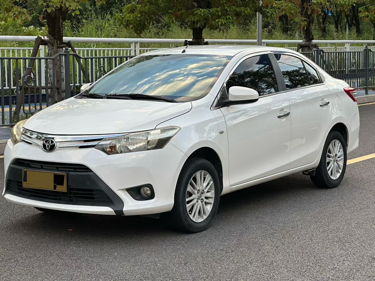 Toyota Vios 2014 Toyota Vios 2014 car image