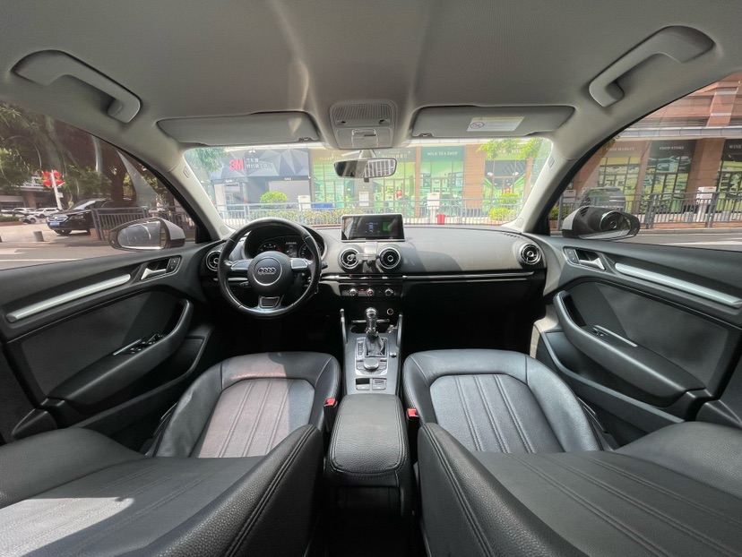 Audi A3 2017 car image #9