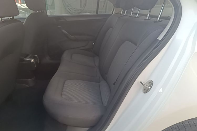 Volkswagen Santana 2017 #13 Volkswagen Santana 2017 car image #13