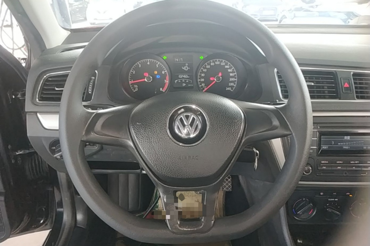 Volkswagen Lavida 2017 car image #11