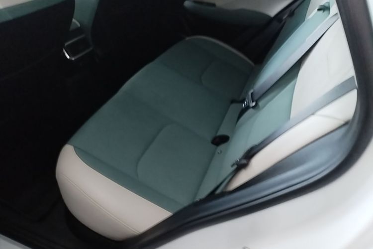 GEELY Emgrand L HiP 2022 car image #17