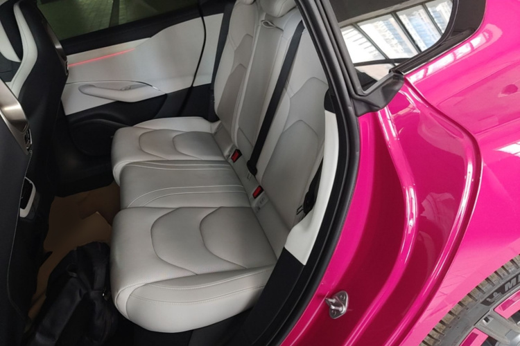 MI SU7 2025 car image #13