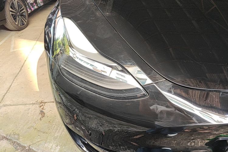 Tesla Model Y 2021 #9 Tesla Model Y 2021 صورة سيارة #9