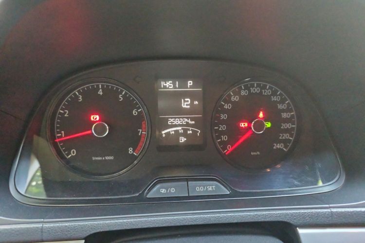 Volkswagen Lavida 2014 car image #10