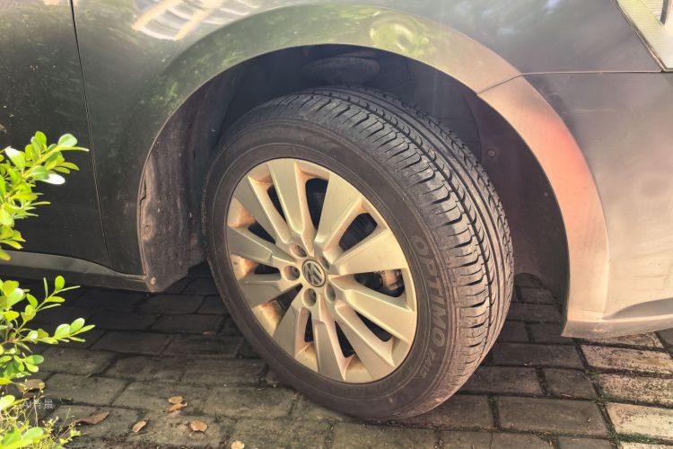 Volkswagen Lavida 2014 car image #9