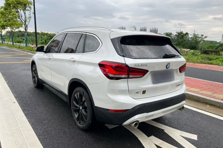 BMW X1 2020 imagen de coche #3