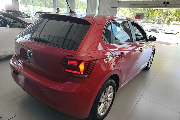 Volkswagen Polo 2021 car image #7