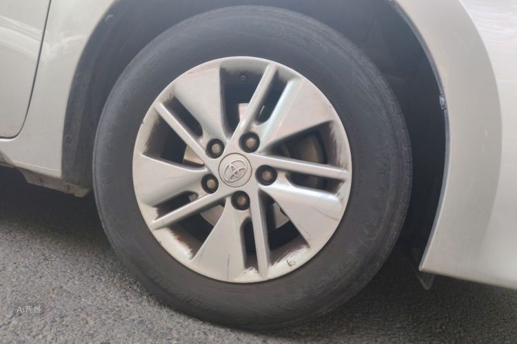 Toyota Corolla 2015 immagine di auto #9