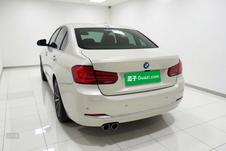 BMW 3 Series 2020 #5 BMW 3 Series 2020 car image #5