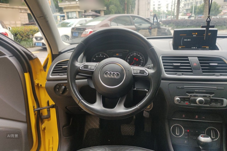 Audi Q3 2018 #12 Audi Q3 2018 car image #12