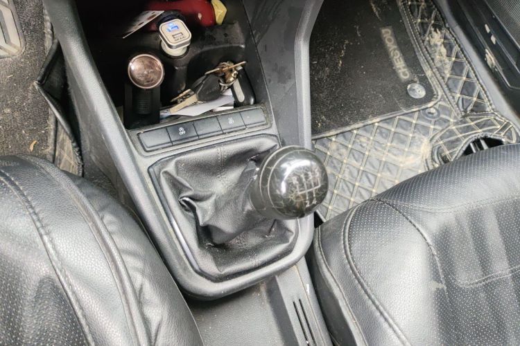 Volkswagen Santana 2019 car image #14