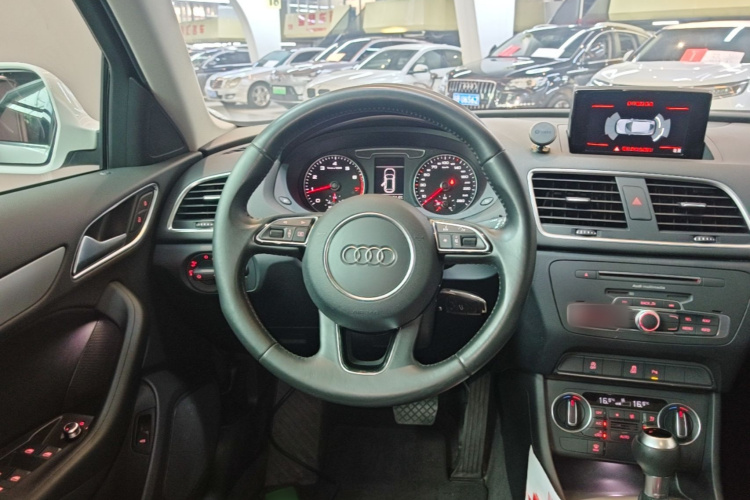 Audi Q3 2017 #11 Audi Q3 2017 car image #11