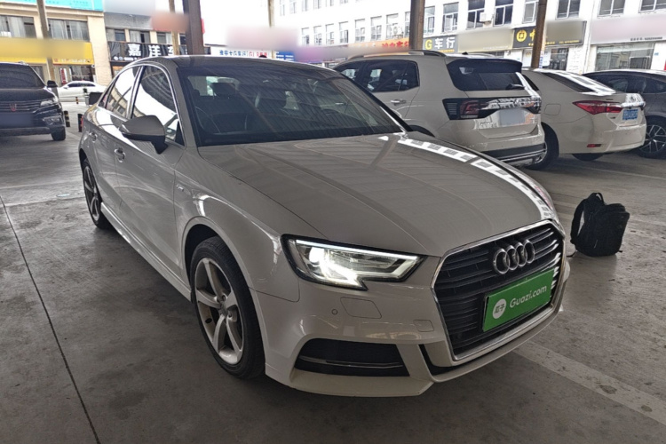 Audi A3 2017 car image #4
