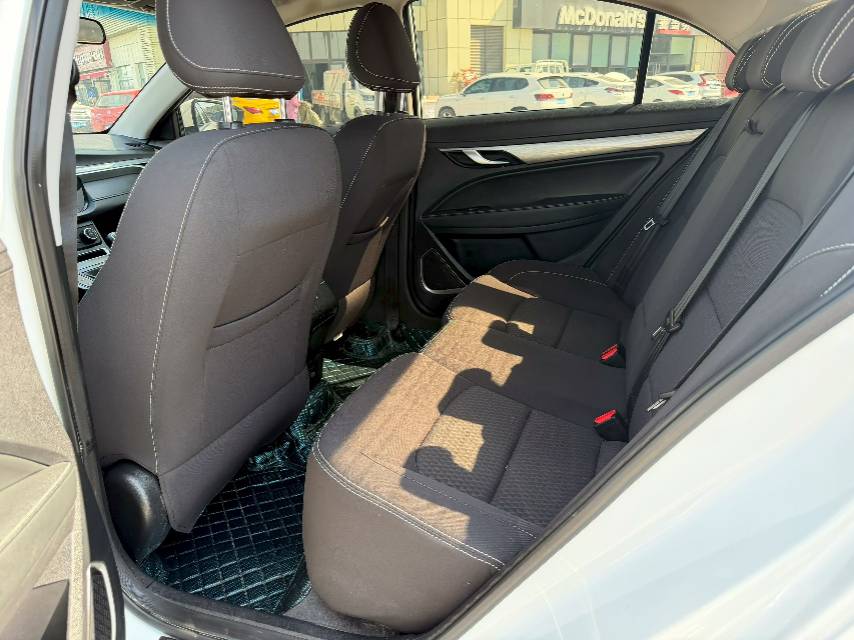 GEELY Emgrand 2020 #6 GEELY Emgrand 2020 immagine di auto #6