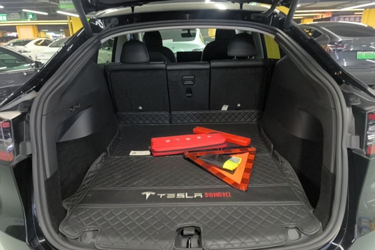 Tesla Model Y 2022 #21 Tesla Model Y 2022 car image #21