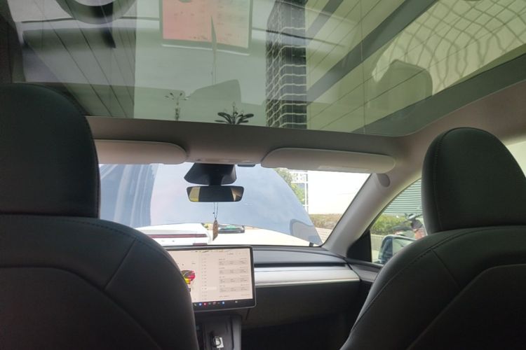Tesla Model Y 2024 #18 Tesla Model Y 2024 car image #18