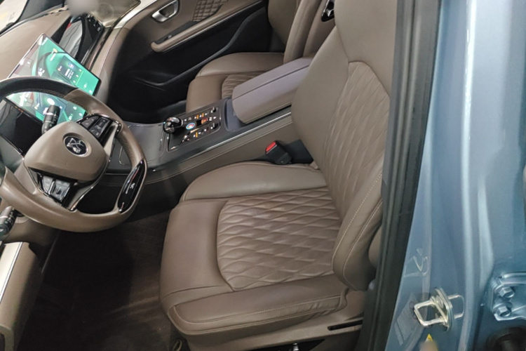 BYD Han 2023 #19 BYD Han 2023 car image #19