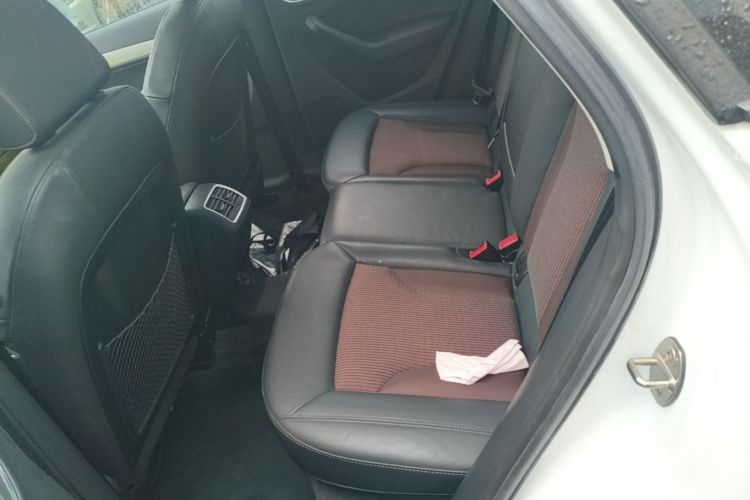 Audi Q3 2019 #19 Audi Q3 2019 car image #19