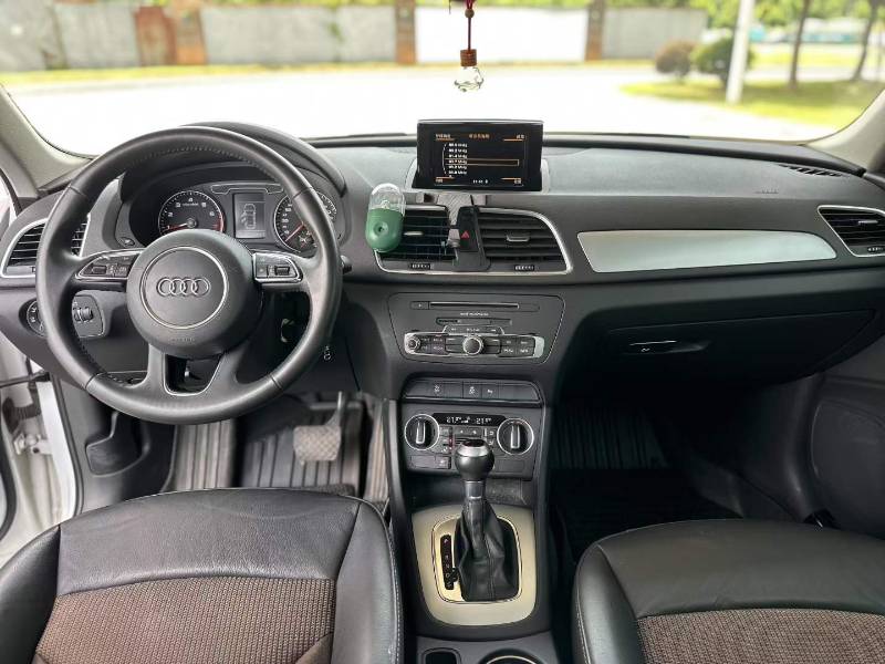 Audi Q3 2018 #8 Audi Q3 2018 car image #8