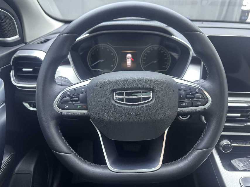 GEELY Coolray 2022 car image #10
