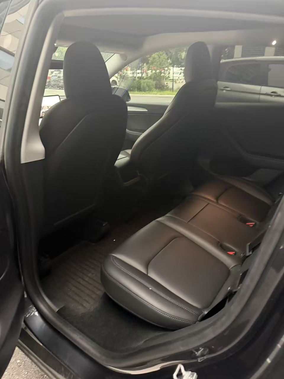 Tesla Model Y 2024 car image #6