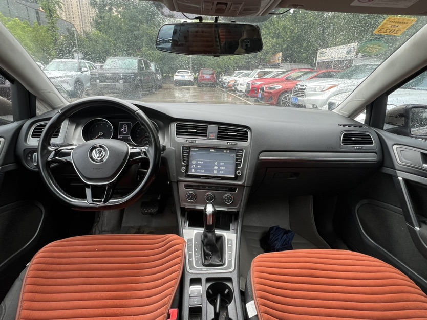 Volkswagen Golf 2015 car image #5