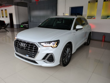 Audi Q3 2022 car image 