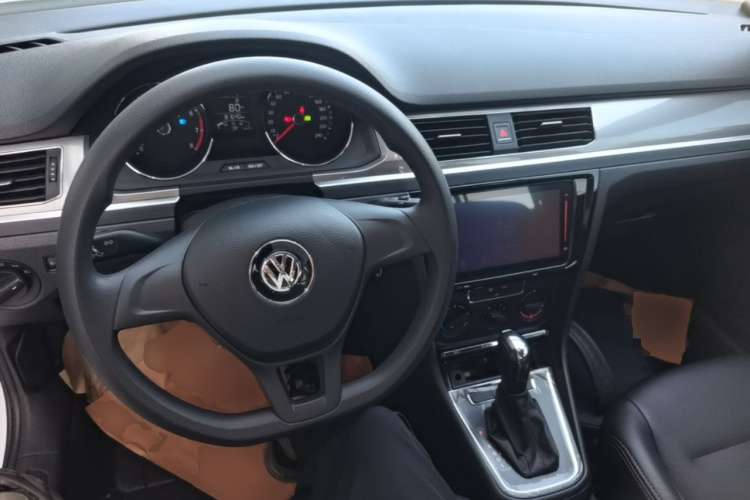 Volkswagen Bora 2019 #10 Volkswagen Bora 2019 car image #10