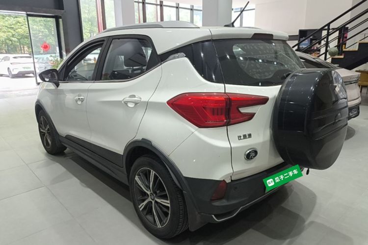BYD Yuan New Energy 2019 car image #7